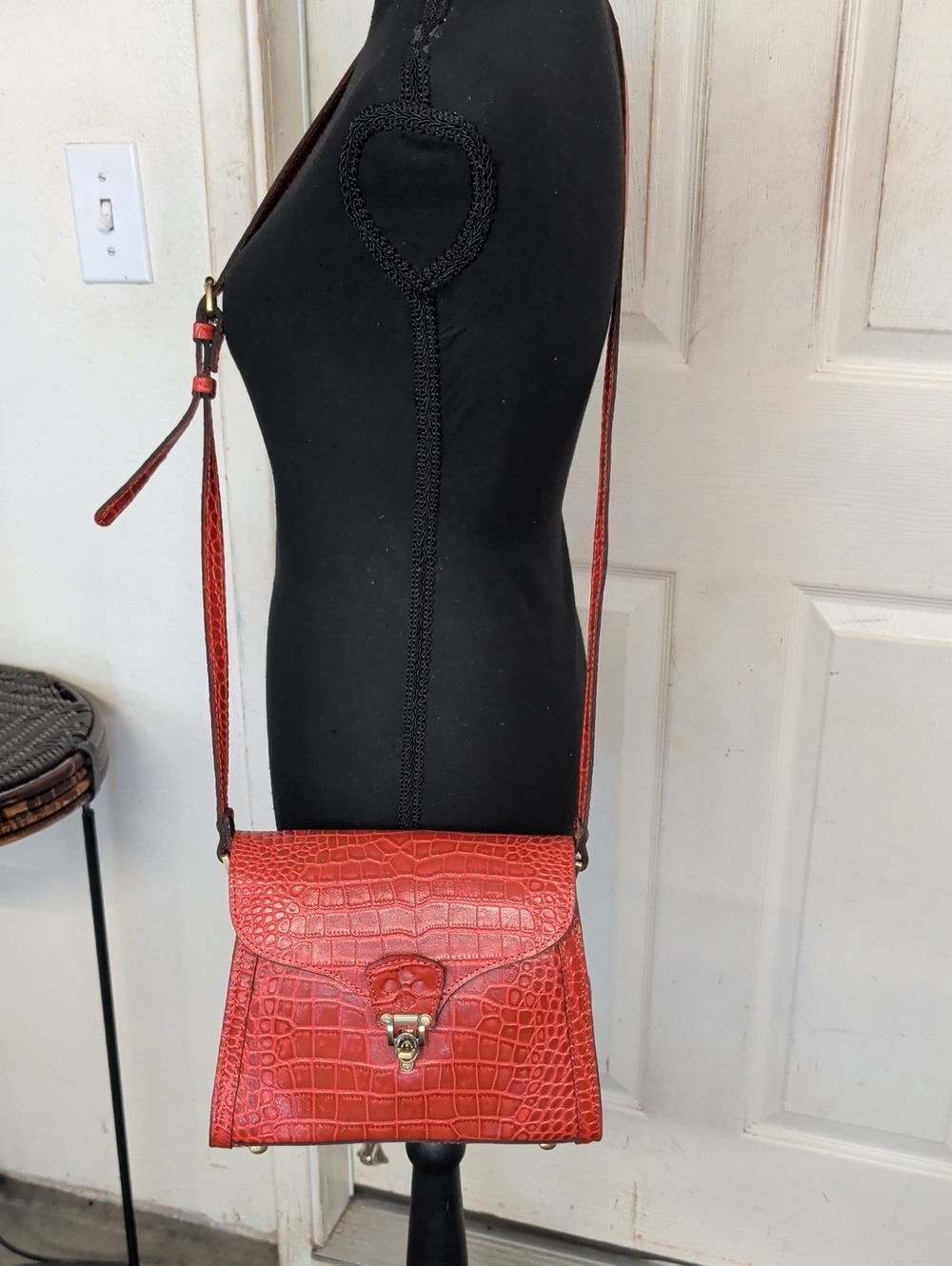 Patricia Nash Croc Embossed Leather Crossbody Latch Bag